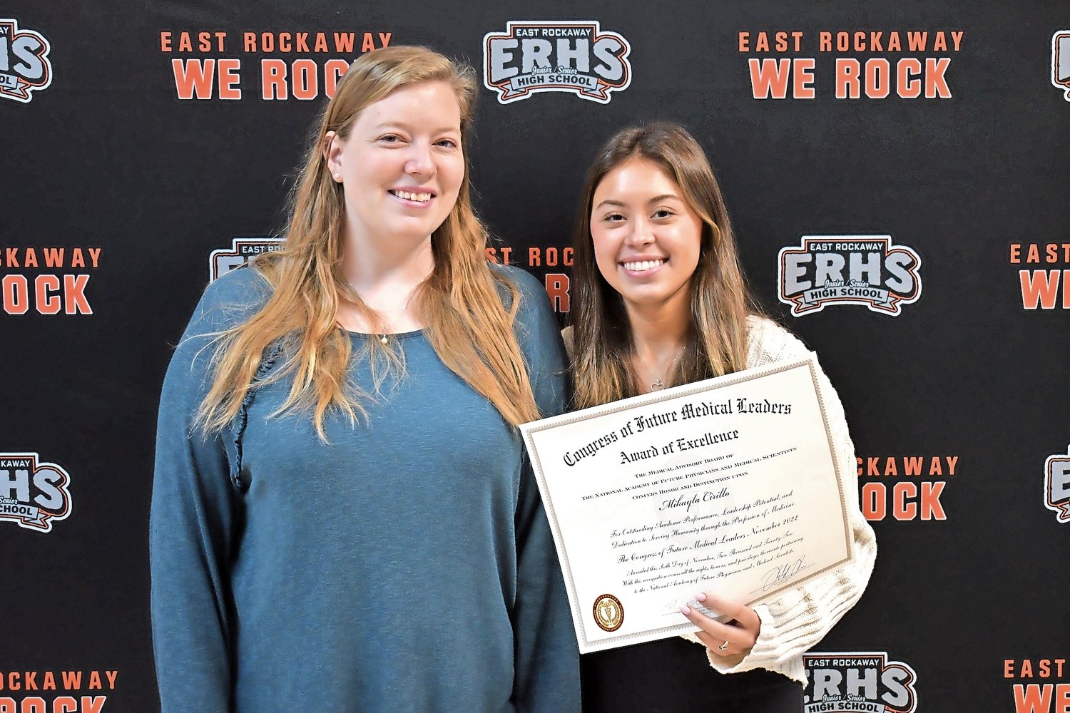 East Rockaway High School senior and Congress of Future Medical Leaders Award of Excellence recipient Mikayla Cirillo with School Counselor, Ms. Rebecca Mantle.